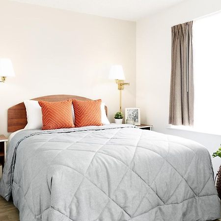 Intown Suites Extended Stay Minneapolis Mn - Кун-Рапидс Экстерьер фото