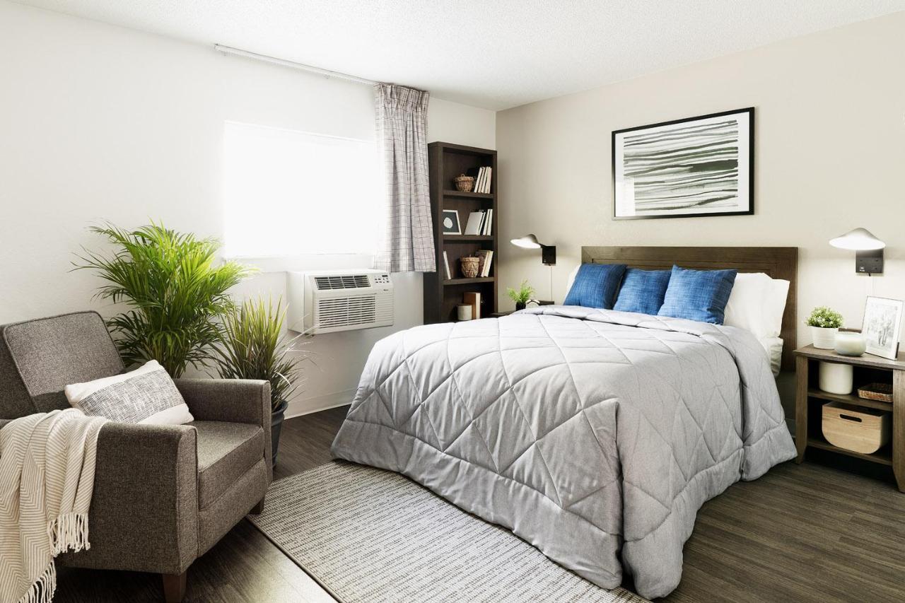 Intown Suites Extended Stay Minneapolis Mn - Кун-Рапидс Экстерьер фото